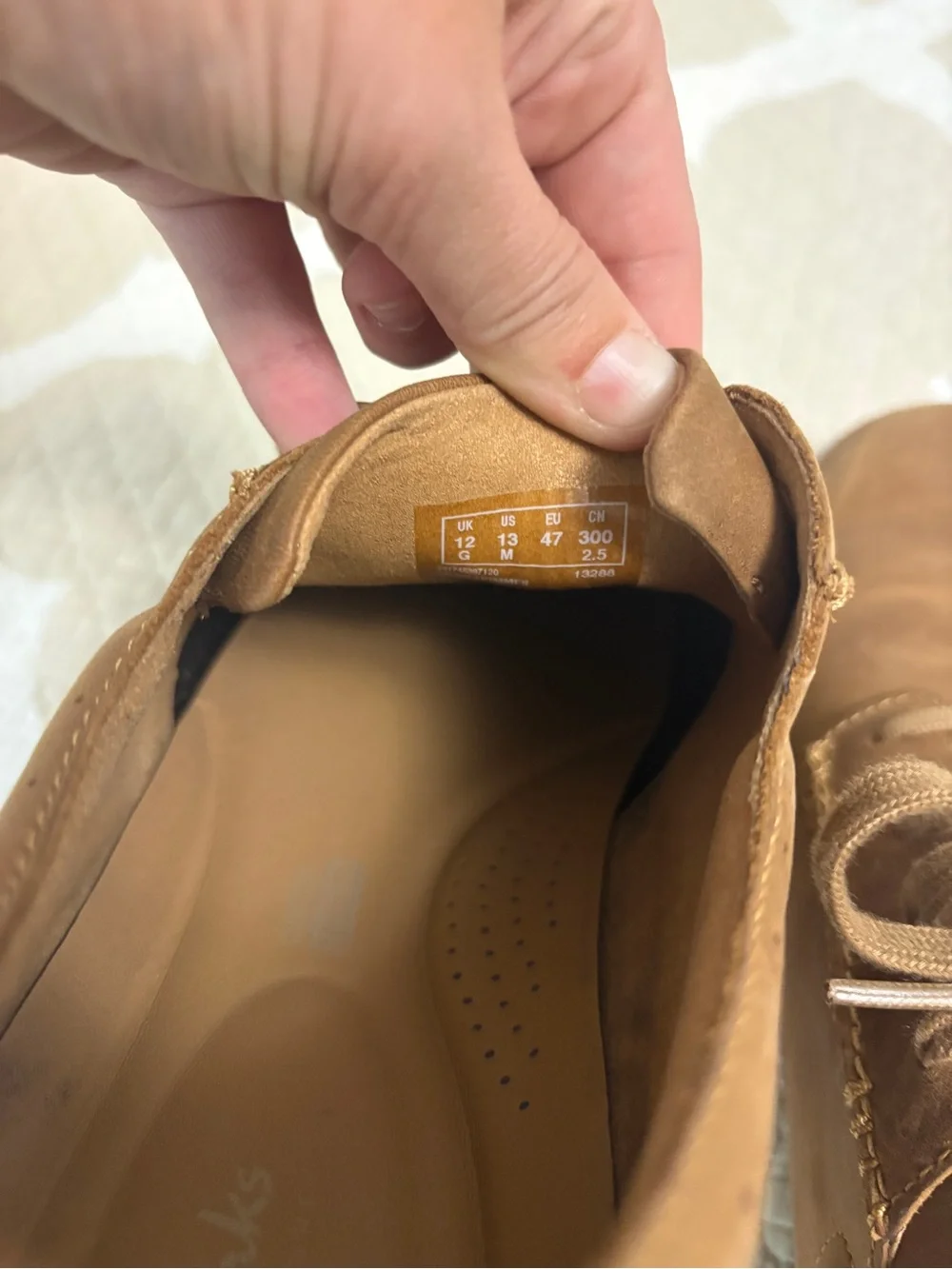 Clarks Men's Casual Lace-Up Oxfords in Tan Brown
